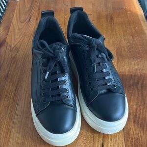Zara women’s Black leather platform Sneakers